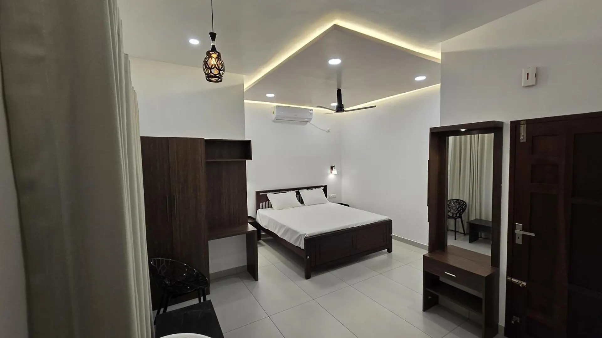 Sea Breeze Cherai Homestay Pallipuram