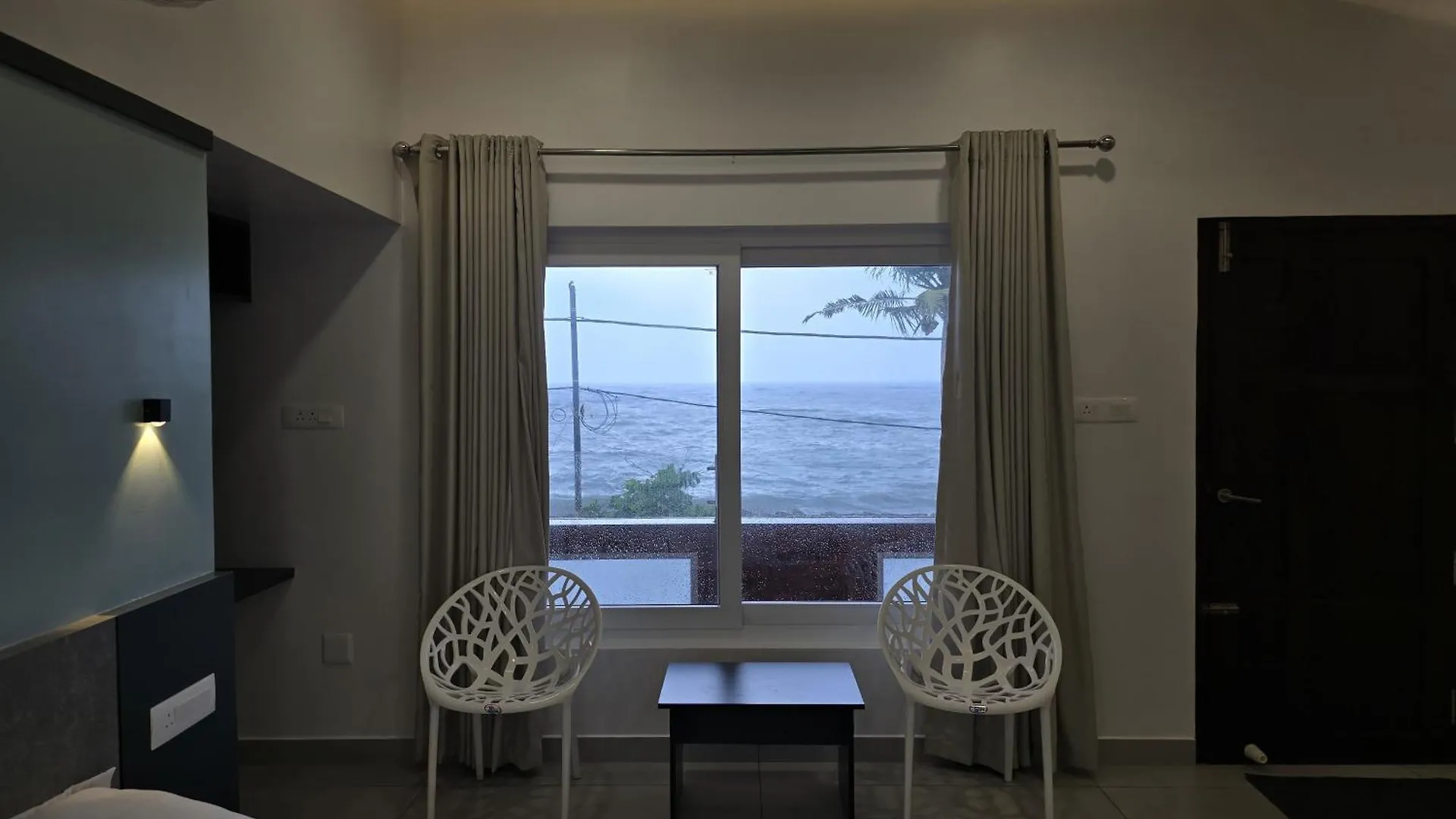 Sea Breeze Cherai Homestay Pallipuram
